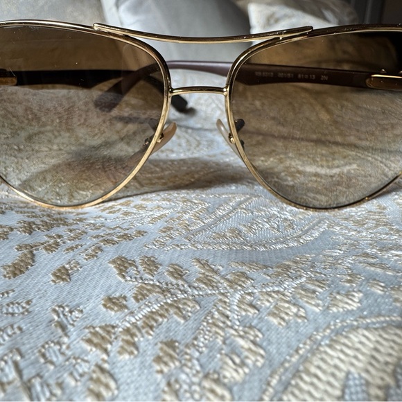 Ray-Ban Gold Frame Aviator Sunglasses